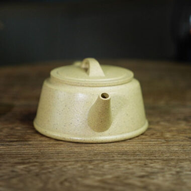 Full Handmade Yixing Zisha Teapot [Yu Zhao Pot] (Benson Lu Ni – 170ml)