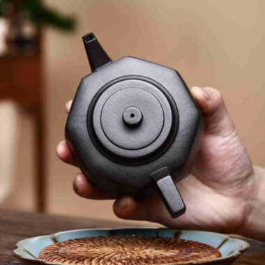 Full Handmade Yixing Zisha Teapot [Bafang Yu Zhu Pot] (Shi Huang – 260ml)