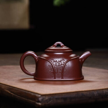 Full Handmade Yixing Zisha Teapot [Ruyi Pot] (Di Cao Qing – 370ml)