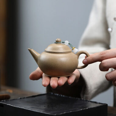 Yixing Zisha Teapot [Shui Ping] (Bensan Lu Ni – 150ml)