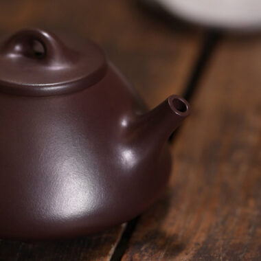 Full Handmade Yixing Zisha Teapot [Ziye Shi Piao Pot] (Zi Ni – 240/320ml)