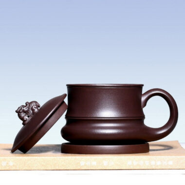Yixing Zisha Tea Mug with Filter [Dragon] (Zi Ni – 410ml)