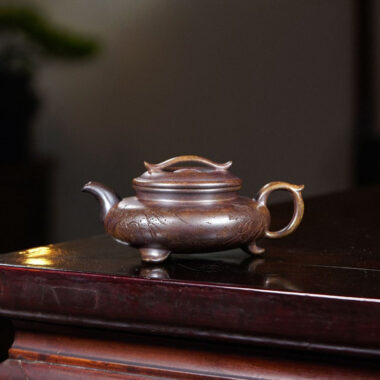 Yixing Zisha Teapot [3 Legs Yun Ding] (Chen Xiang Ni Firewood Fired – 250ml)