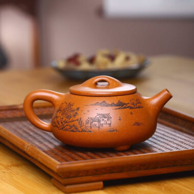 Full Handmade Yixing Zisha Teapot [Jingzhou Shi Piao Pot] (Jiang Po Ni – 300ml)