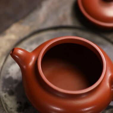 Full Handmade Yixing Zisha Teapot [Fanggu Pot] (Dahongpao – 170ml)