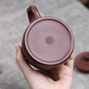 Full Handmade Yixing Zisha Teapot [Jing Lan Pot] (Zi Ni – 280ml)