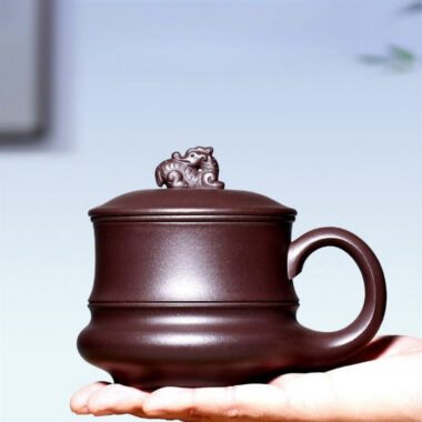 Yixing Zisha Tea Mug with Filter [Dragon] (Zi Ni – 410ml)
