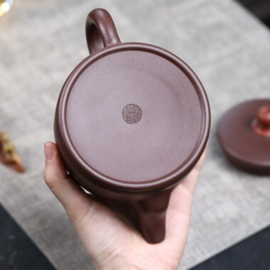 Full Handmade Yixing Zisha Teapot [Lucky & Fortune] (Zi Ni – 390ml)