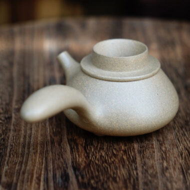 Full Handmade Yixing Zisha Teapot [Tang Yu Pot] (Qing Duan Ni – 180ml)