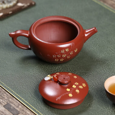 Yixing Zisha Teapot [Plum Blossom Wanyu] (Dahongpao – 220ml)