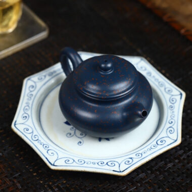 Full Handmade Yixing Zisha Teapot [Fanggu Pot] (Tian Cui Sha – 190ml)