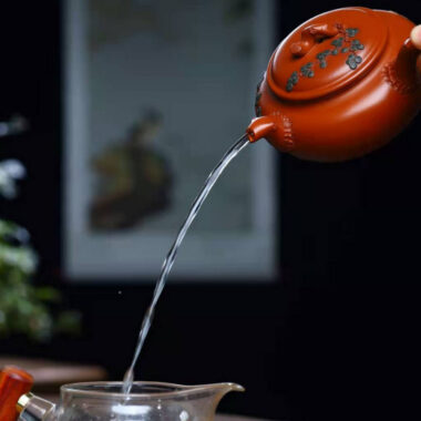 Full Handmade Yixing Zisha Teapot [Pine Needle Tang Yu Pot] (Zhu Ni – 280ml)