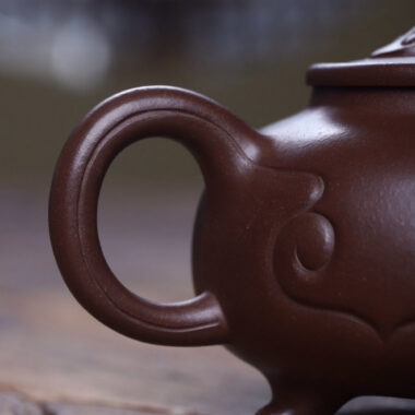 Full Handmade Yixing Zisha Teapot [Sanzu Ruyi Pot] (Zi Ni – 400ml)