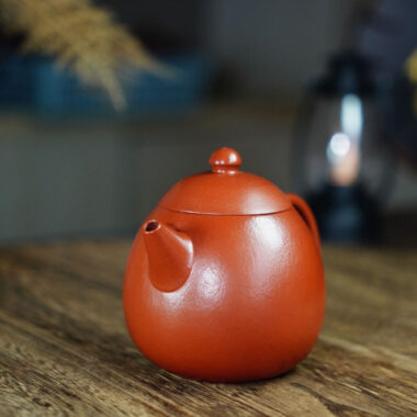 Full Handmade Yixing Zisha Teapot [Dragon Egg Pot] (Zhu Ni – 220ml)