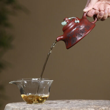 Yixing Zisha Teapot [Lotus Hat] (Long Xue Sha – 170ml)