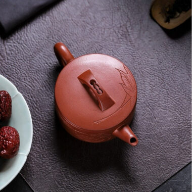 Full Handmade Yixing Zisha Teapot [Zhi Qiu Hanwa] (Hong Pi Long – 210ml)