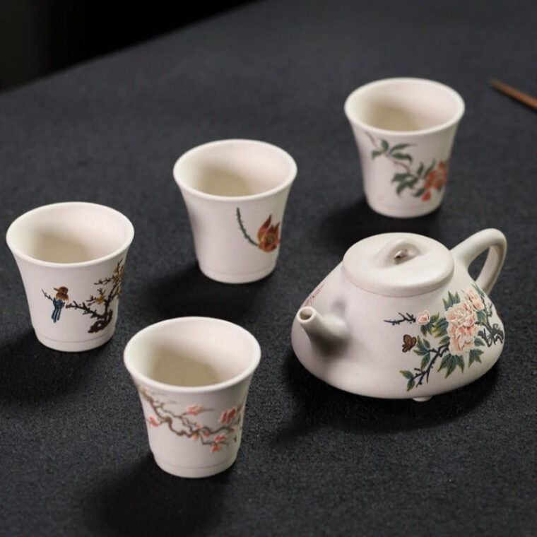 Full Handmade Yixing Zisha Teapot [Flowers Collection] 1 Pot 4 Cups Set (Bei Duan Ni – 245ml)