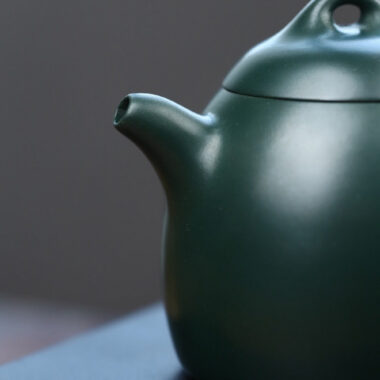 Full Handmade Yixing Zisha Teapot [Qin Quan Pot] (Lu Ni – 170ml)