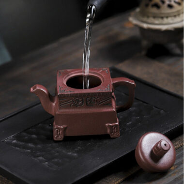 Full Handmade Yixing Zisha Teapot [Sifang Dingli] (Zi Ni – 280ml)