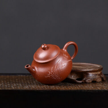 Yixing Zisha Teapot [Pear Pot] (Jiang Po Ni – 120ml)