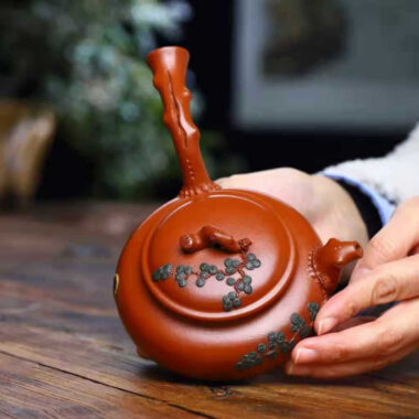 Full Handmade Yixing Zisha Teapot [Pine Needle Tang Yu Pot] (Zhu Ni – 280ml)