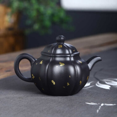 Full Handmade Yixing Zisha Teapot [Golden Lotus Seed Pot] (Shi Huang – 300ml)