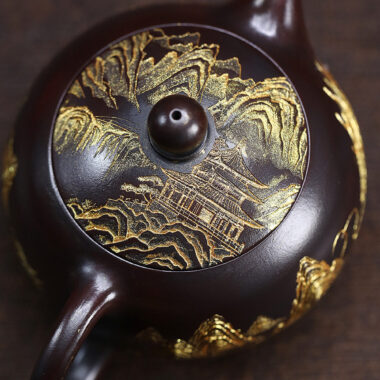 Yixing Zisha Teapot [Gilded Dragon Xishi] (Gu Hong Ni – 300ml)