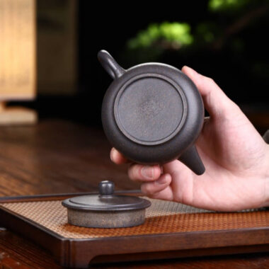 Full Handmade Yixing Zisha Teapot [Hanwa Pot] (Tian Qing Ni – 250ml)