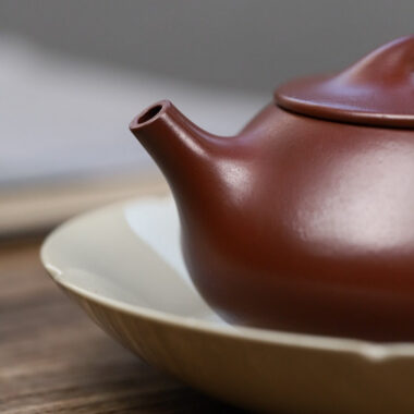 Full Handmade Yixing Zisha Teapot [Jingzhou Shi Piao Pot] (Zi Zhu Ni – 240ml)