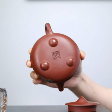 Full Handmade Yixing Zisha Teapot [Jingzhou Shi Piao Pot] (Hong Ni – 280ml)