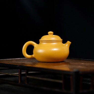 Yixing Zisha Teapot [Mini Rong Tian Pot] (Huangjin Zhn Ni – 120ml)