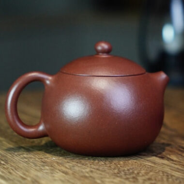 Full Handmade Yixing Zisha Teapot [Xishi Pot] (Di Cao Qing – 130ml)