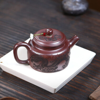 Yixing Zisha Teapot [Dragon Dezhong] (Zi Zhu Ni – 480ml)