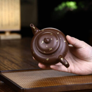 Full Handmade Yixing Zisha Teapot [Sprinkle Gold Xiao Ying Pot] (Zi Ni – 260ml)