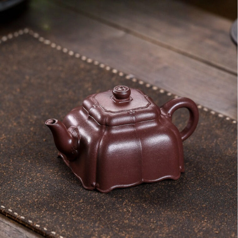 Full Handmade Yixing Zisha Teapot [Feiling] (Zi Ni – 180ml)
