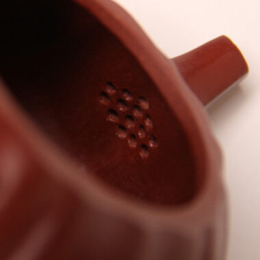 Full Handmade Yixing Zisha Teapot [Linghua Shi Piao Pot] (Dahongpao – 240ml)