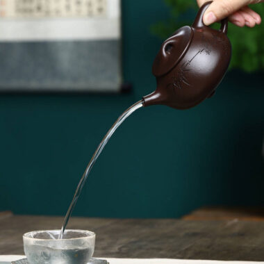 Full Handmade Yixing Zisha Teapot [Jingzhou Shi Piao Pot] (Lao Zi Ni – 200ml)