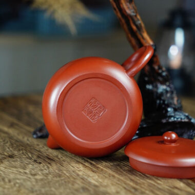 Yixing Zisha Teapot [Fat Xishi Pot] (Dahongpao – 230ml)