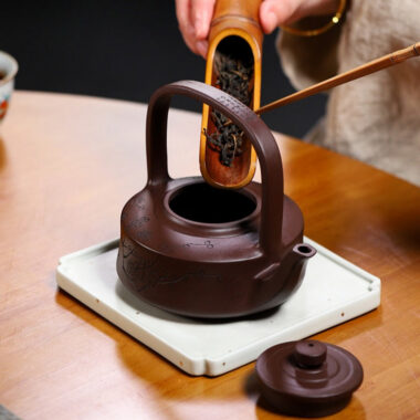Yixing Zisha Teapot [Tibi Tiliang] (100 Mu Zi Ni – 370ml)