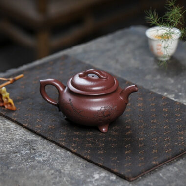 Full Handmade Yixing Zisha Teapot [Enze Wan Wu] (Zi Ni – 190ml)
