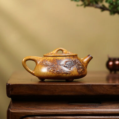 Yixing Zisha Teapot [Dragon Shi Piao] (Longgu Jin Sha – 310ml)