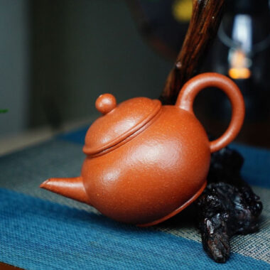 Full Handmade Yixing Zisha Teapot [Shui Ping Pot] (Li Pi Zhu Ni – 220ml)