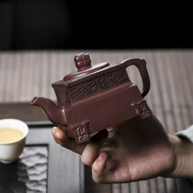 Full Handmade Yixing Zisha Teapot [Sifang Dingli] (Zi Ni – 280ml)