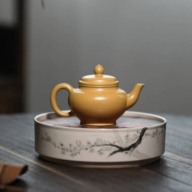 Yixing Zisha Teapot [Mini Xiao Ying Pot] (Huangjin Zhu Ni – 110ml)