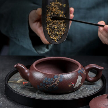 Full Handmade Yixing Zisha Teapot [Guan Shan] (30 Mu Zi Ni – 280ml)