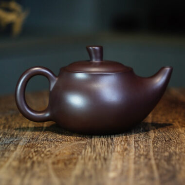 Full Handmade Yixing Zisha Teapot [Yandou Pot] (Lao Zi Ni – 180ml)