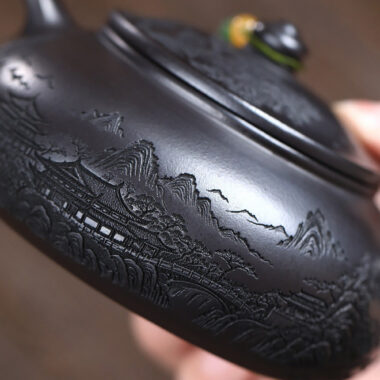 Yixing Zisha Teapot [Magnificent Landscapes] (Shi Huang – 250ml)
