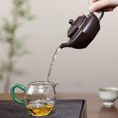 Yixing Zisha Teapot [Liufang Fanggu] (Zi Ni – 200ml)