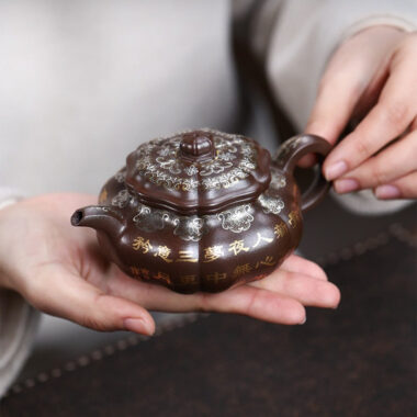 Full Handmade Yixing Zisha Teapot [Bafang Ruyi] (Zi Ni – 190ml)