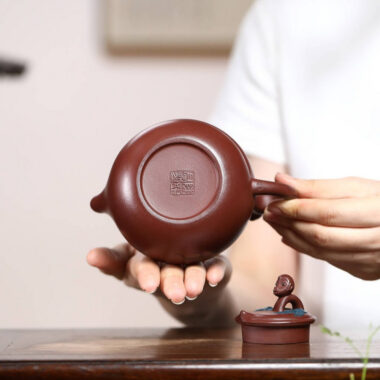 Full Handmade Yixing Zisha Teapot Set [Mother and Son] (Di Cao Qing – 300ml)